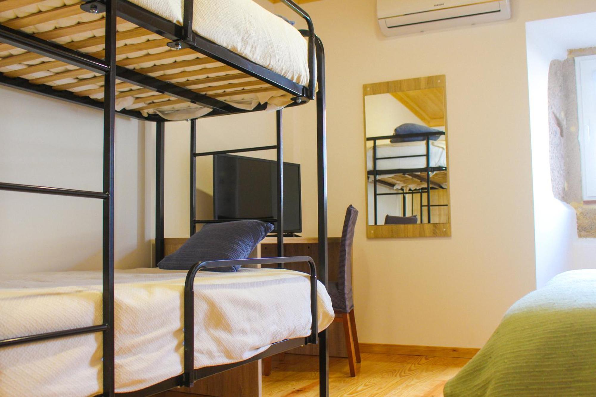 Vale Do Ceira Farm stay *