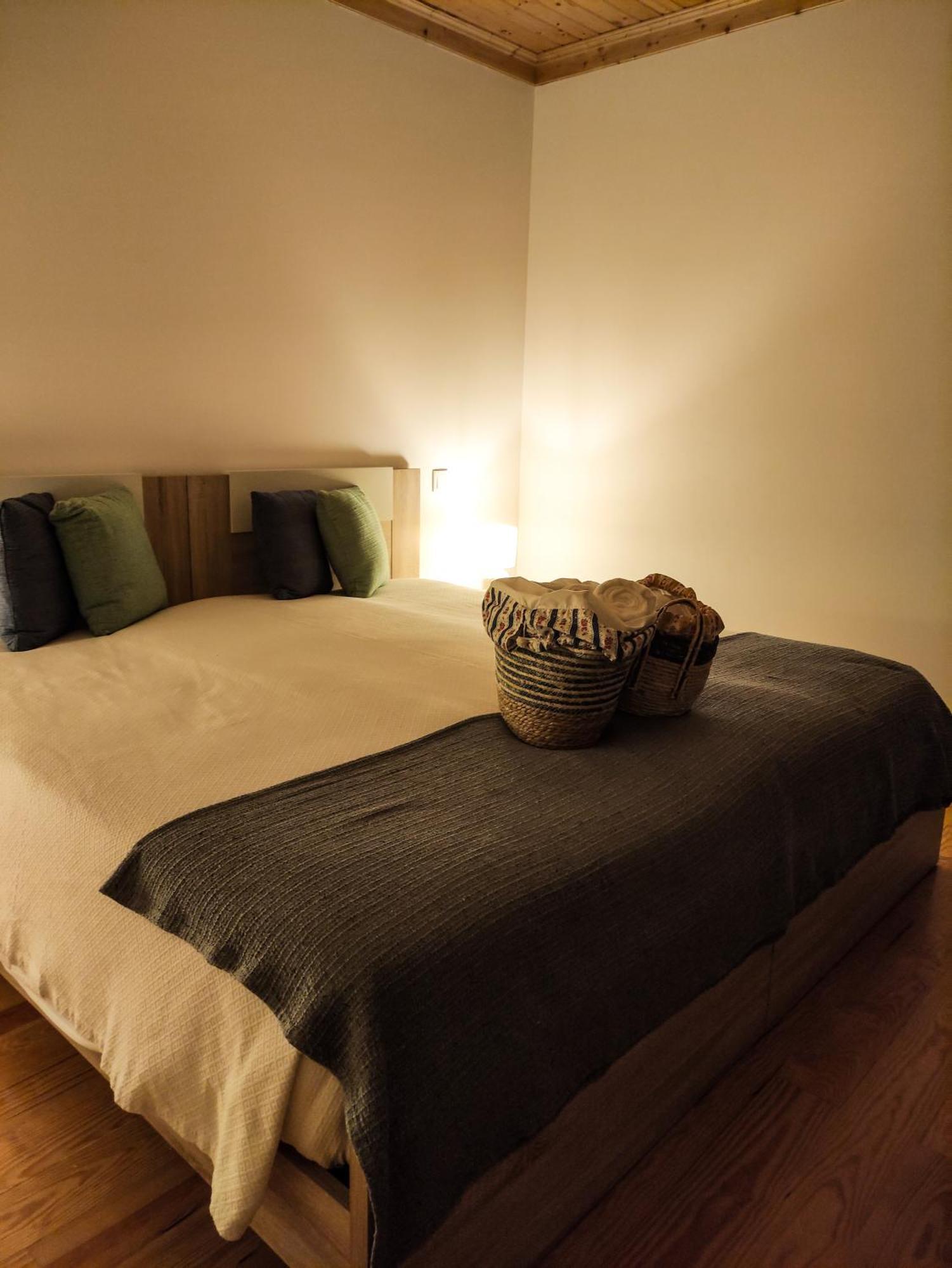 Farm stay Vale Do Ceira