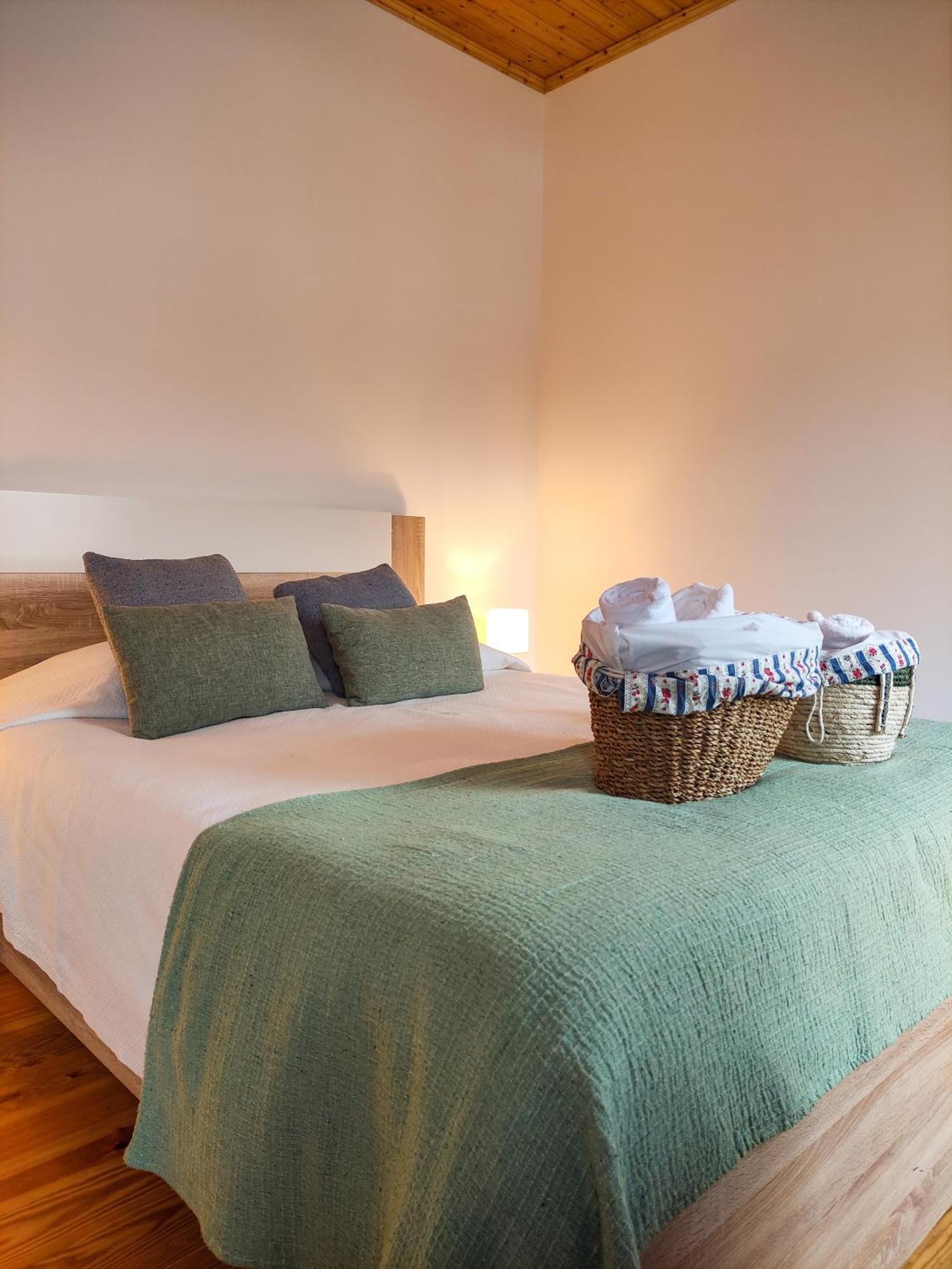 Vale Do Ceira Farm stay Gois